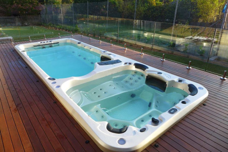 Плавательный спа бассейн Vortex Spas Hydrozone PRO